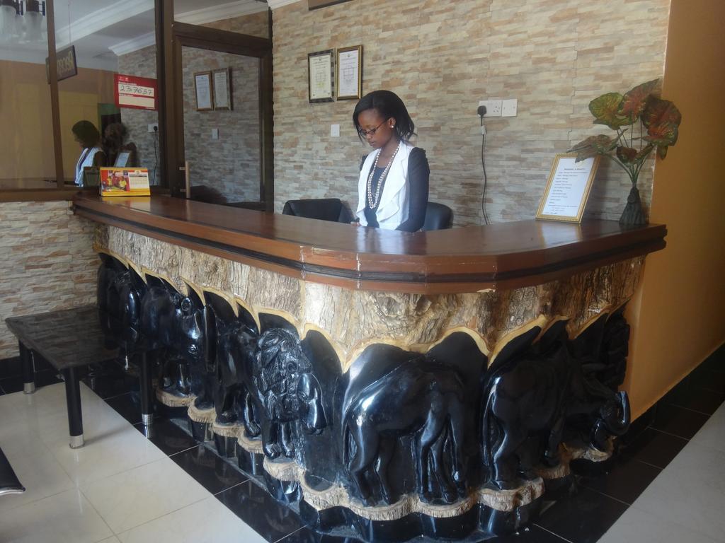 Way Side Hotel Arusha Kültér fotó